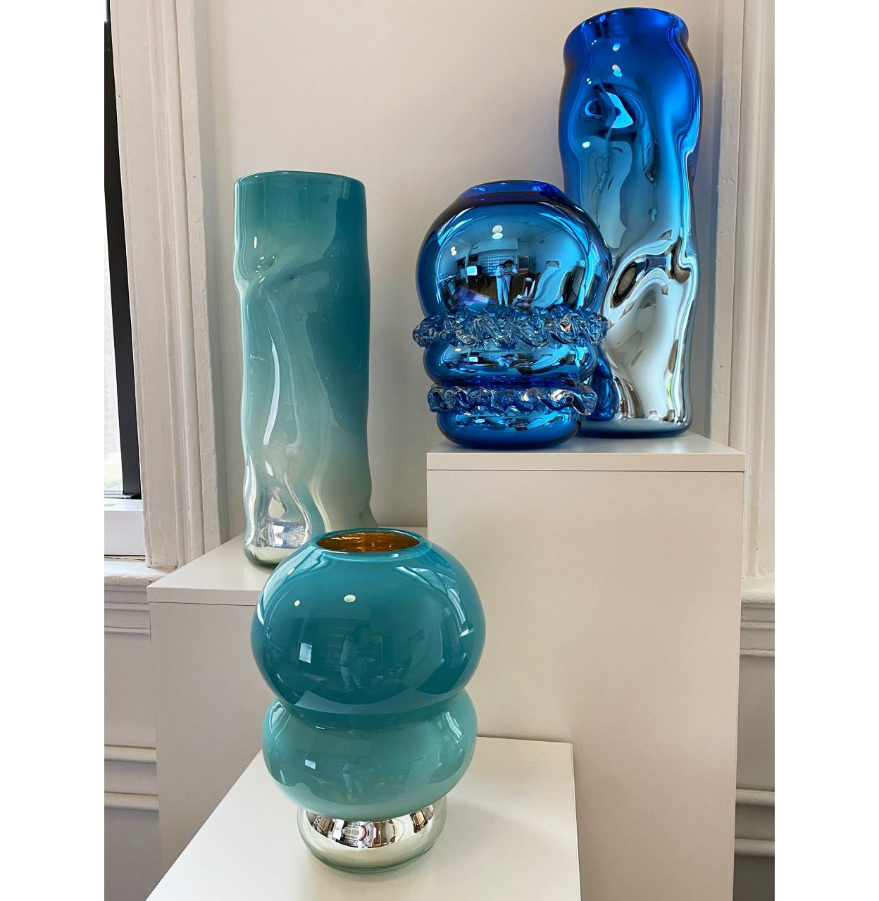 Turquoise Fade Curvy Vase